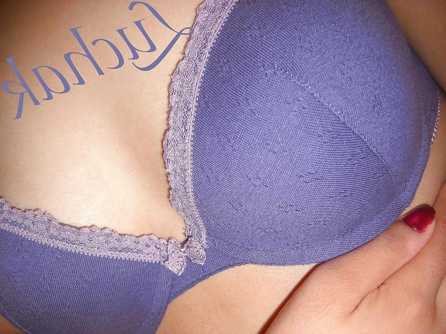 25P Tits & Bra - Hot or Not ??