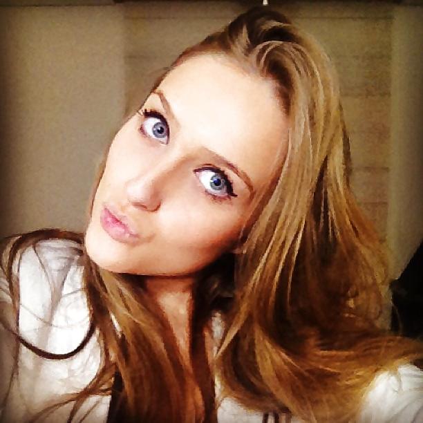 11P Cute Faces to Cum On please comment