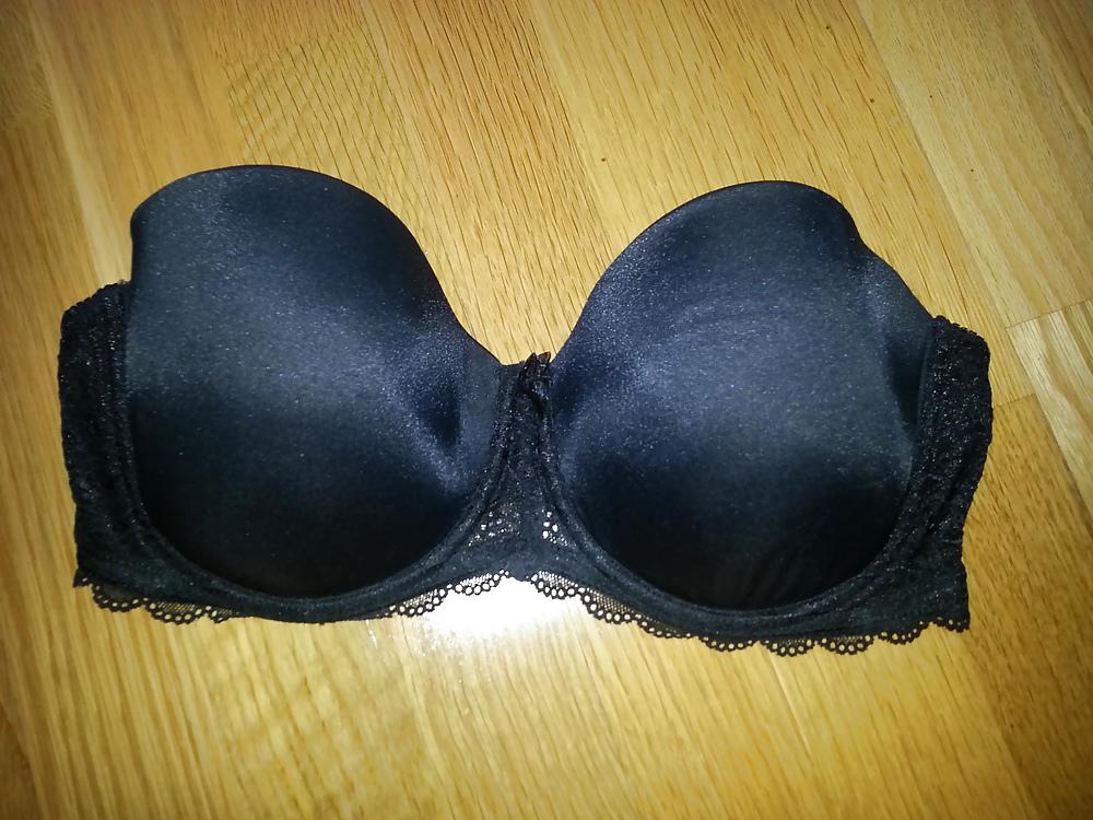 25P Stolen Etam Strapless Bra 36D from my Neighbour