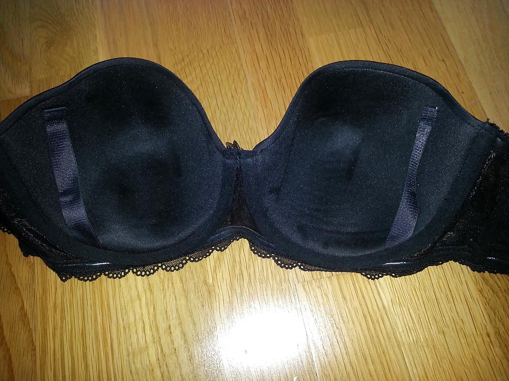 25P Stolen Etam Strapless Bra 36D from my Neighbour