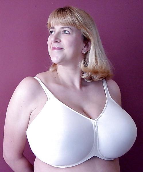 25P Milf bra fillers. Old birds and their tits!