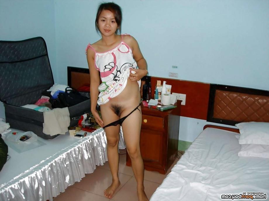 14P Sweet Asian princess posing