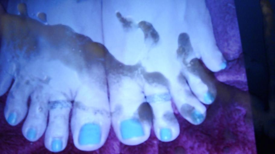 10P Cum on sexy feets again