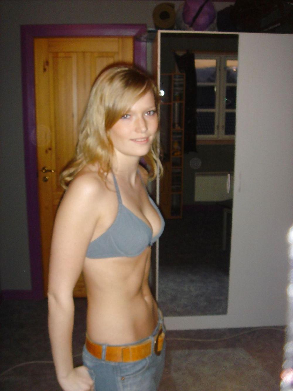 25P Bra Babes 118