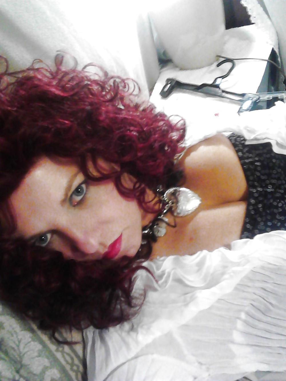 25P Redhead MILF pattiwas