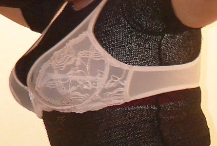 25P Taking Off Black Shirt (Showing Bra)