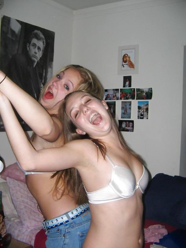 25P Bra Babes 124