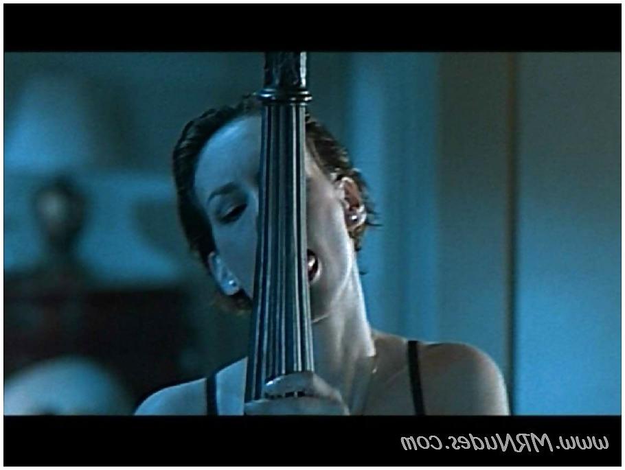 25P Jamie Lee Curtis in Bra and Thong 