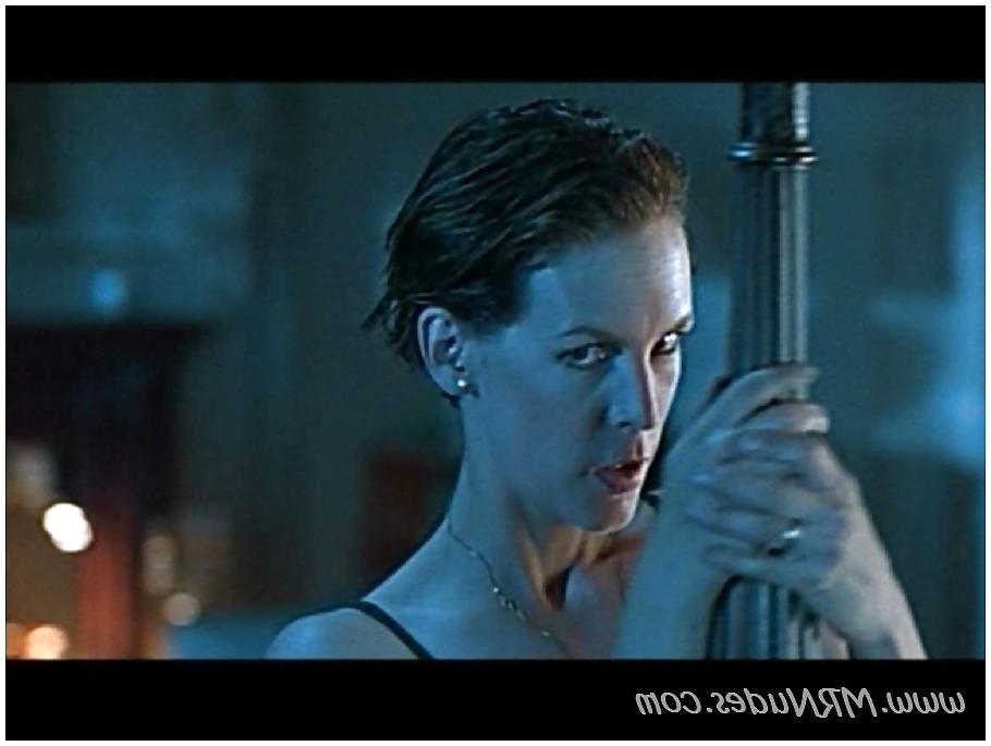 25P Jamie Lee Curtis in Bra and Thong 