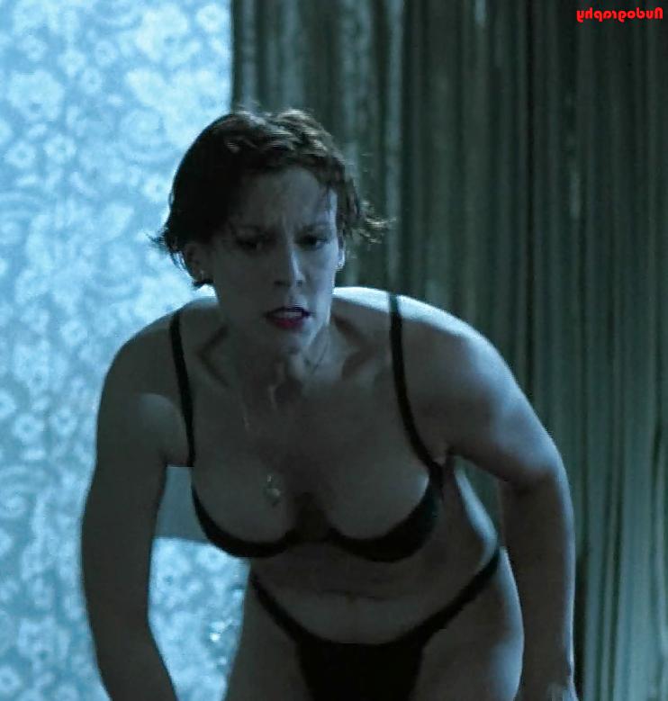 25P Jamie Lee Curtis in Bra and Thong 