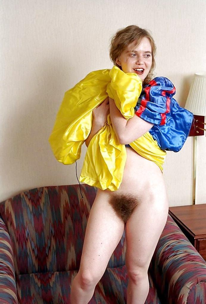 25P Hairy big pussy Snow White
