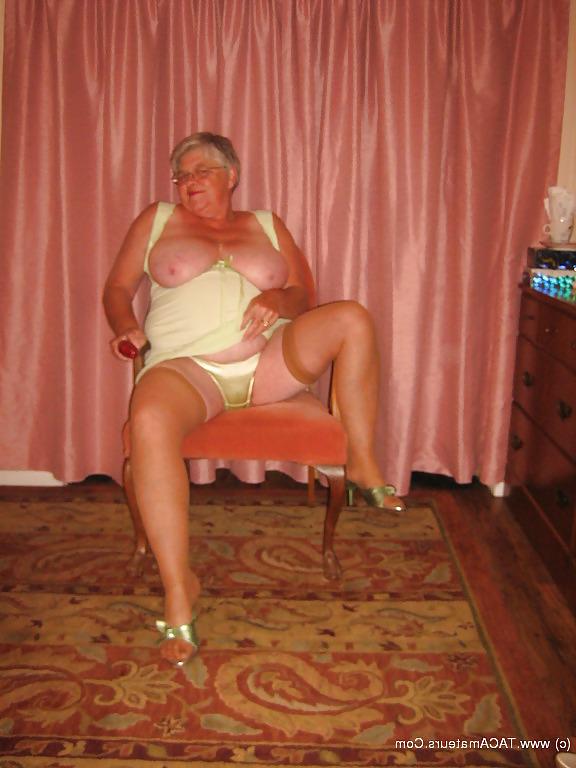 24P Girdle Goddess