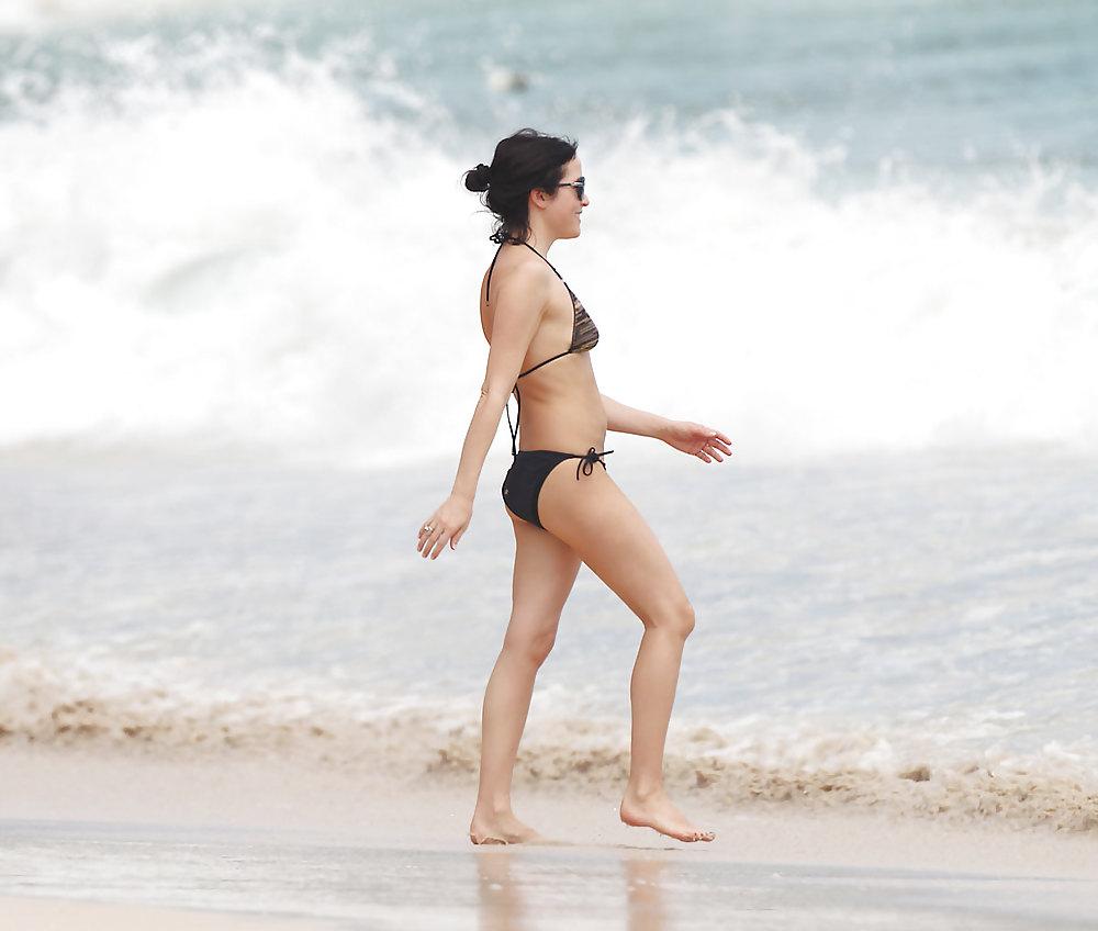 12P What age would you like to fuck Andrea Corr. Virgin to MILF?