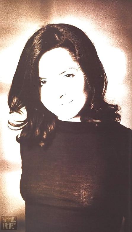 12P What age would you like to fuck Andrea Corr. Virgin to MILF?