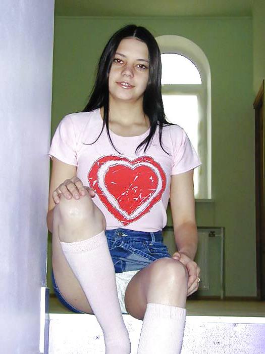 10P Amateur pictures of a cute teen