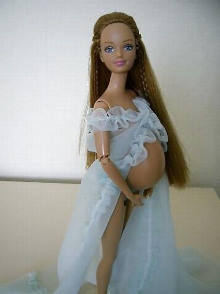 25P Pregnant Showing 