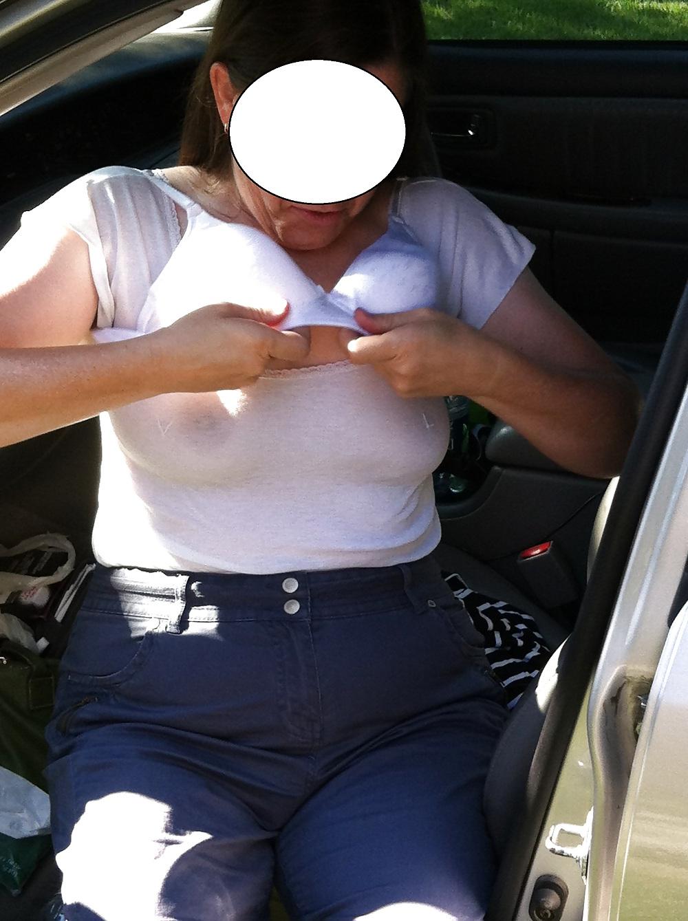 25P Sexy Mormon wife changing in a cemetary