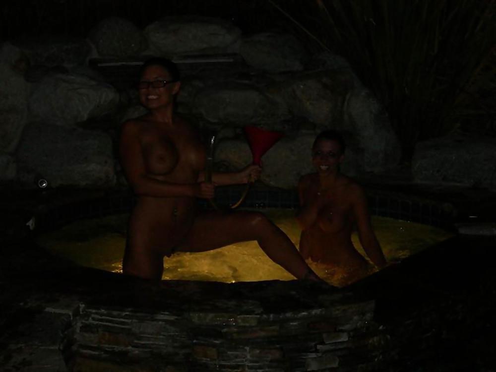 9P Fun At Jacuzzi