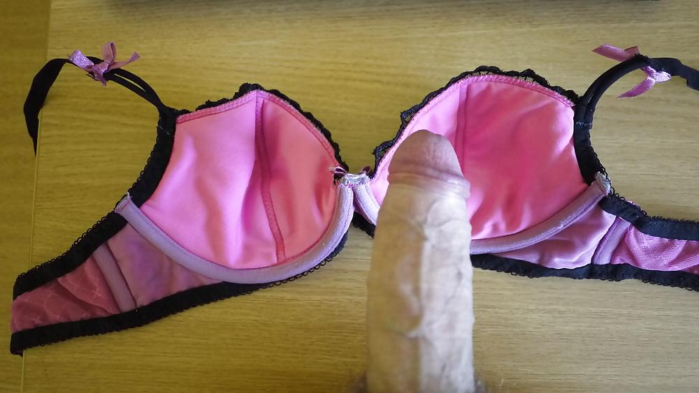 7P Cum in teen bra