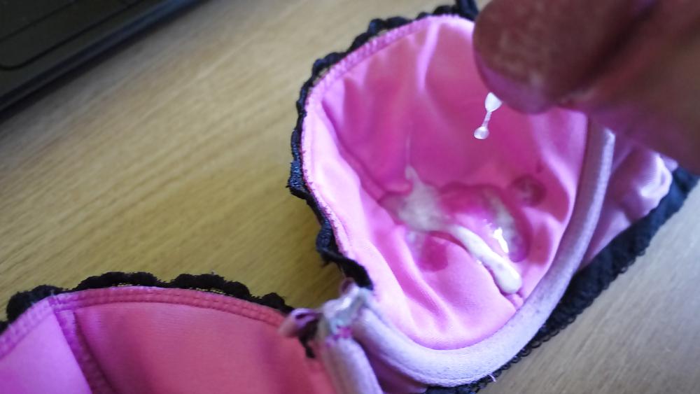 7P Cum in teen bra