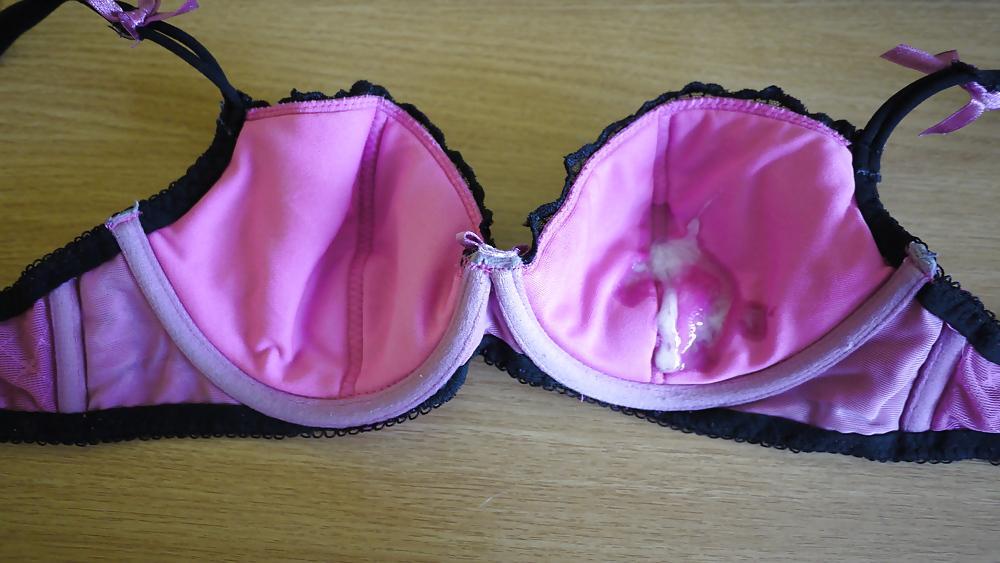 7P Cum in teen bra