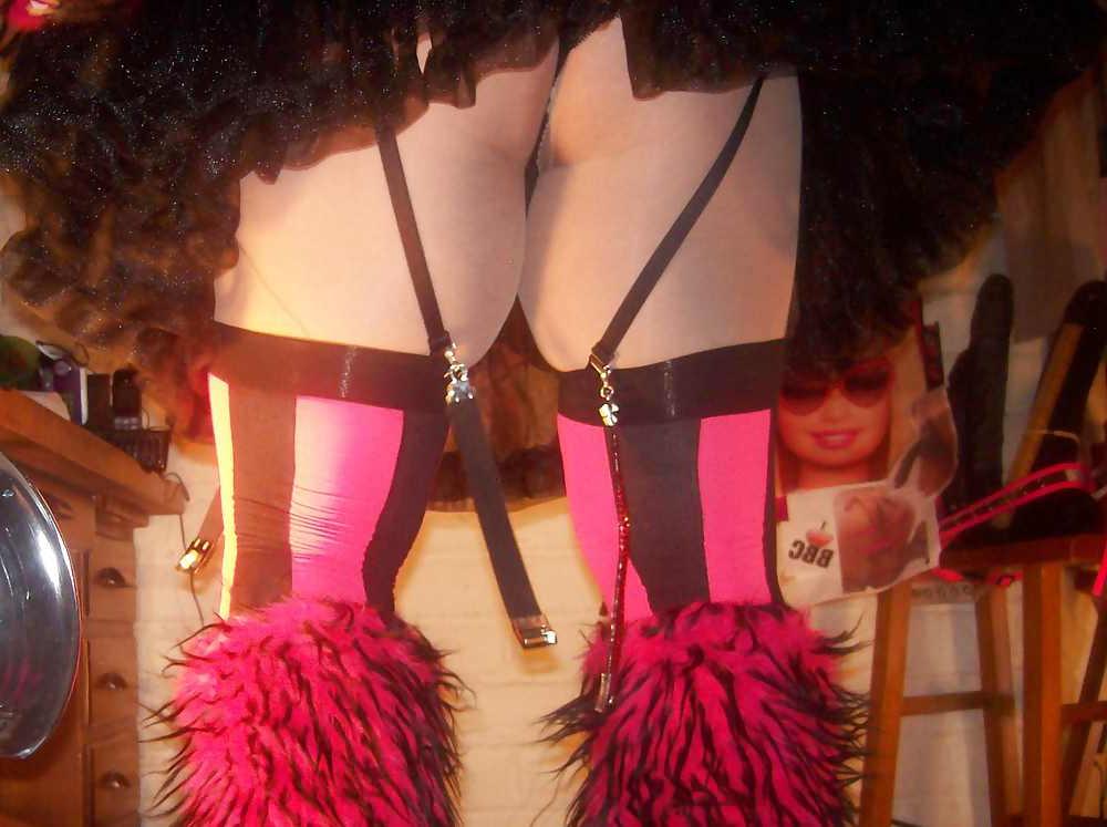 9P Tgirl BBC slut in pink and black per a Black Daddy's request