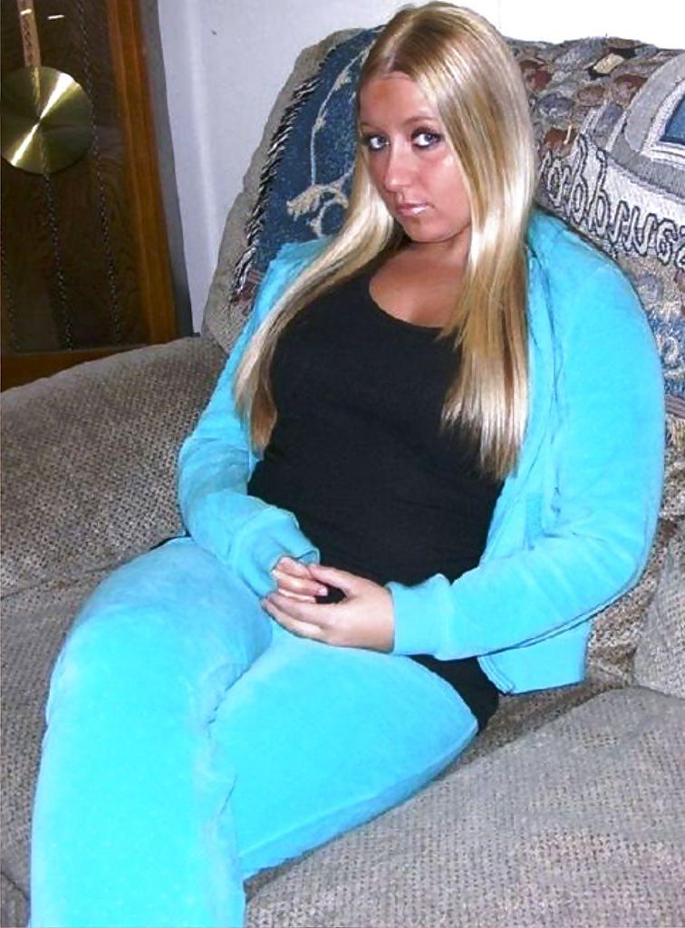 11P Blonde German User met, invited, fucked and photographed