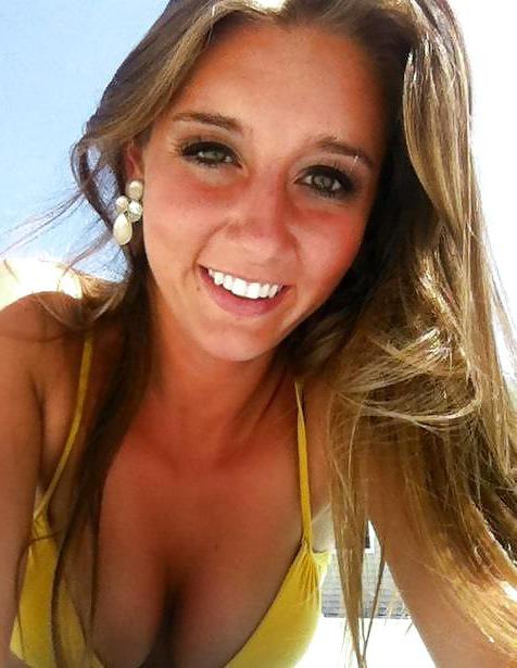 25P Amateur bikini teen girls (facebook non-nude)