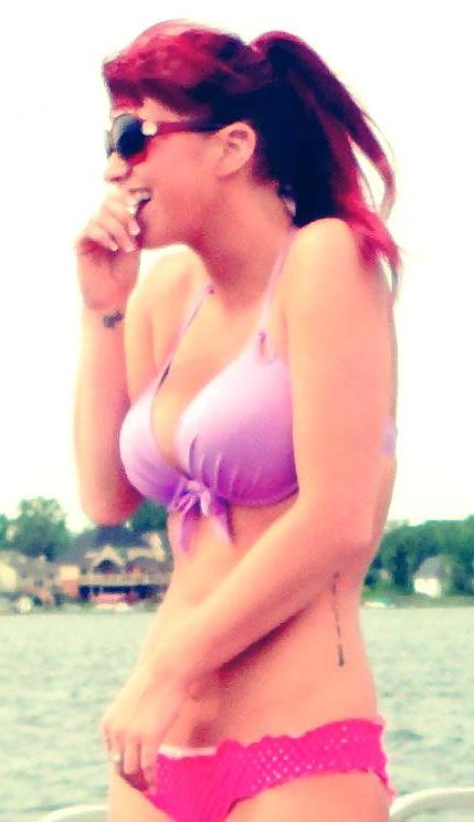 25P Amateur bikini teen girls (facebook non-nude)
