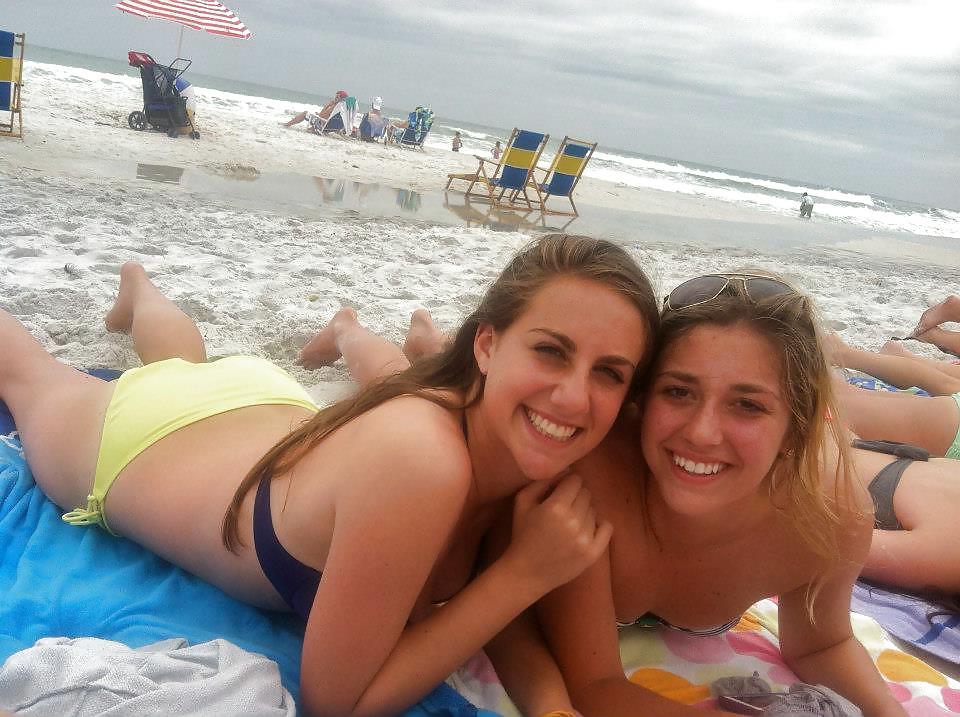 25P Amateur bikini teen girls (facebook non-nude)
