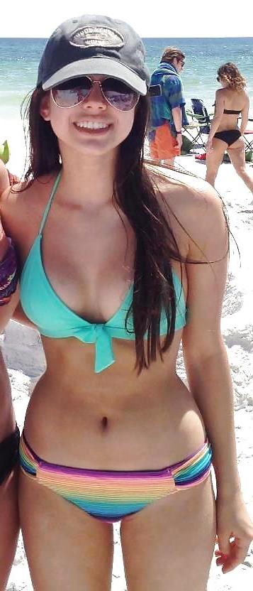 25P Amateur bikini teen girls (facebook non-nude)