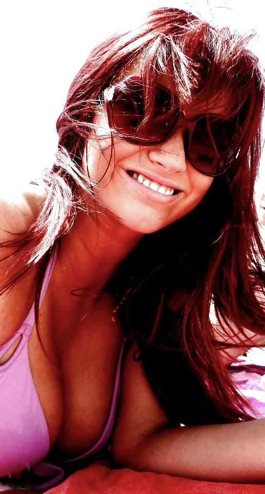 25P Amateur bikini teen girls (facebook non-nude)