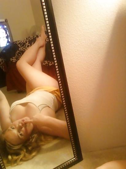 11P Thick white milf