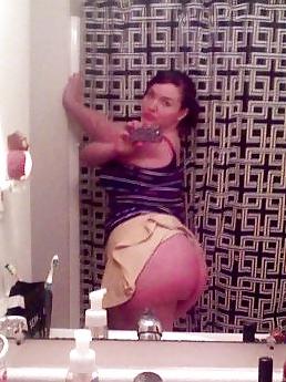 11P Thick white milf