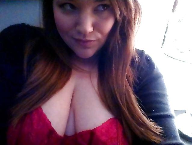 11P Thick white milf
