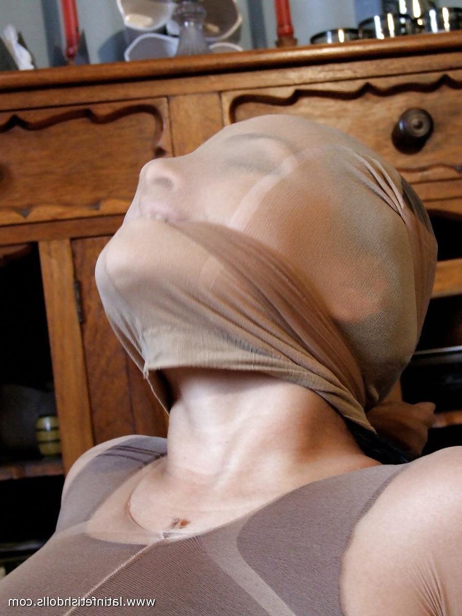 25P Pantyhose Face