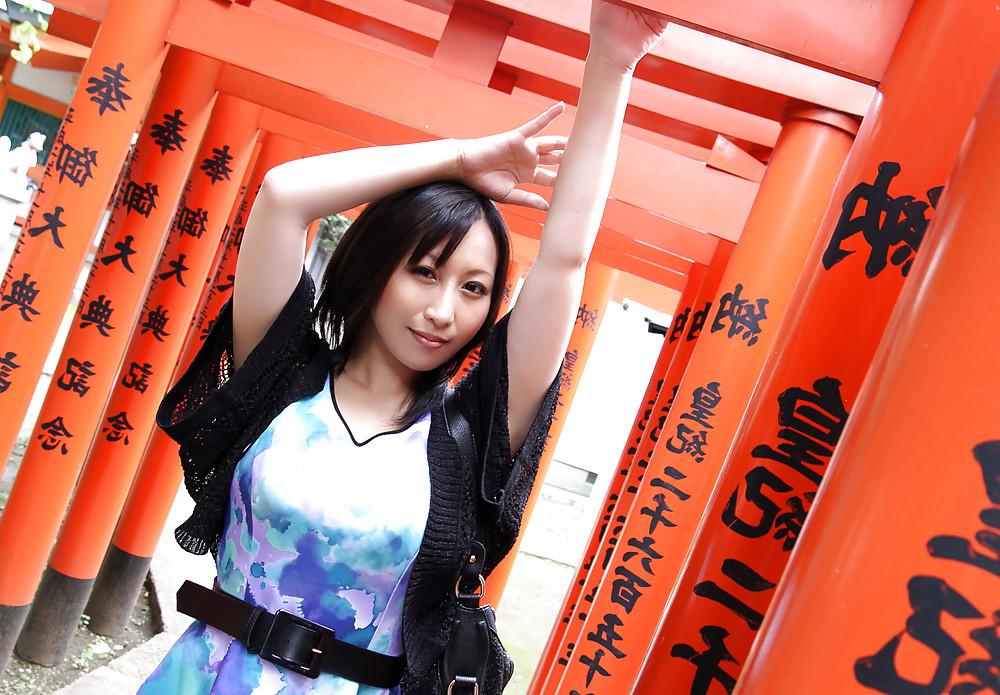 25P Yuna Hoshizaki - Beautiful Japanese PornStar