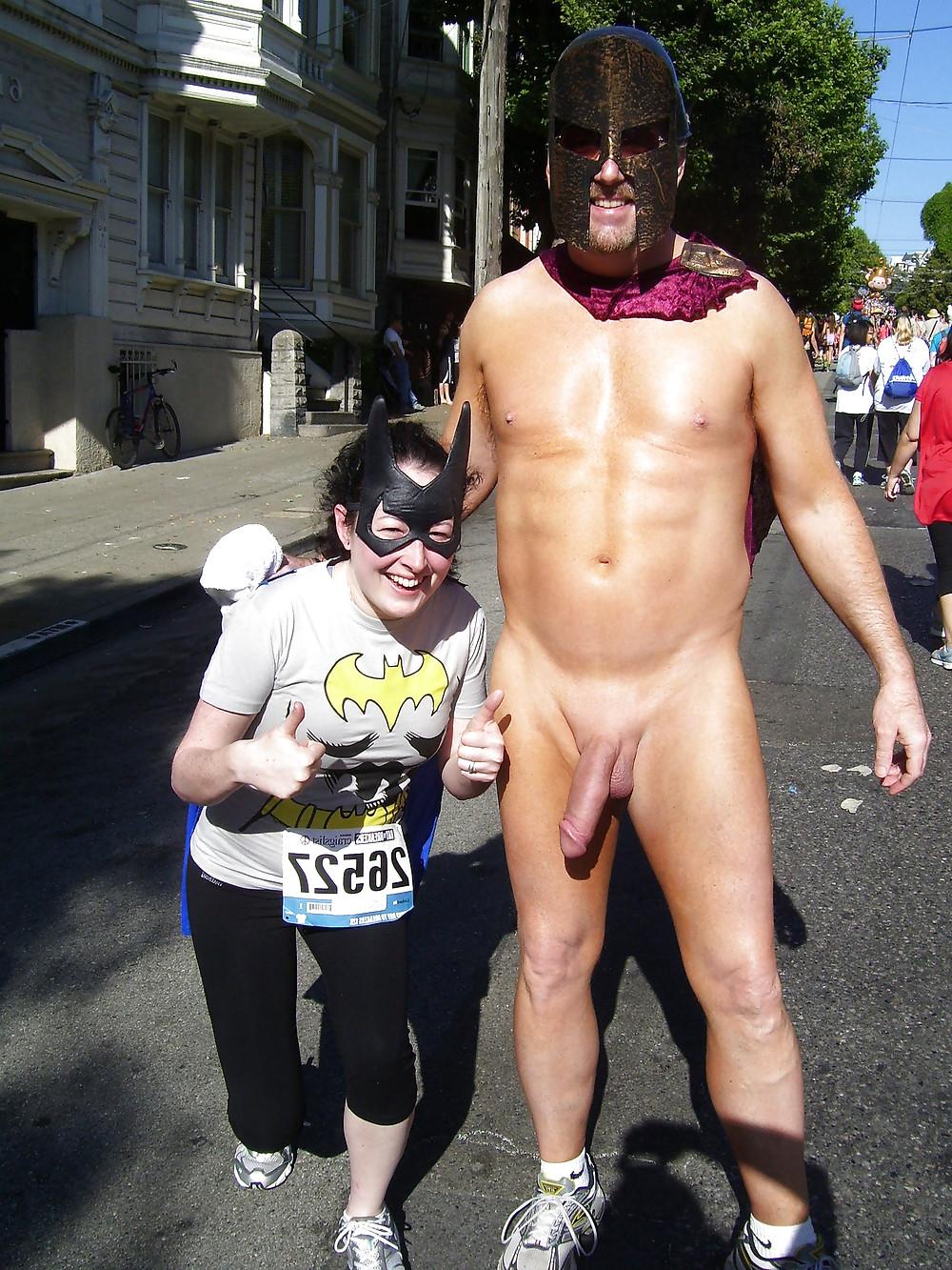 25P Public CFNM (Gladiator and Amazing Women)