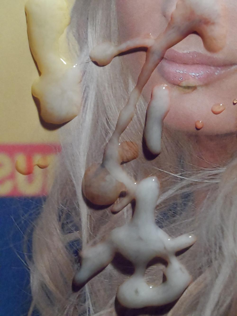 21P Cumming On Paris Hilton's Face!