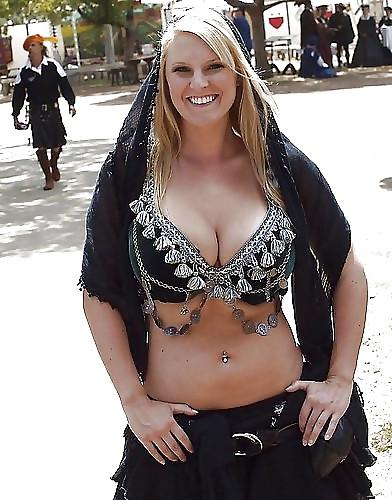 24P Milf's in bikinis
