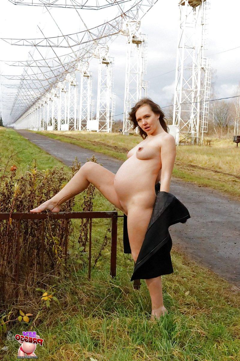 15P Pregnant Julia from MyPreggo.com #2