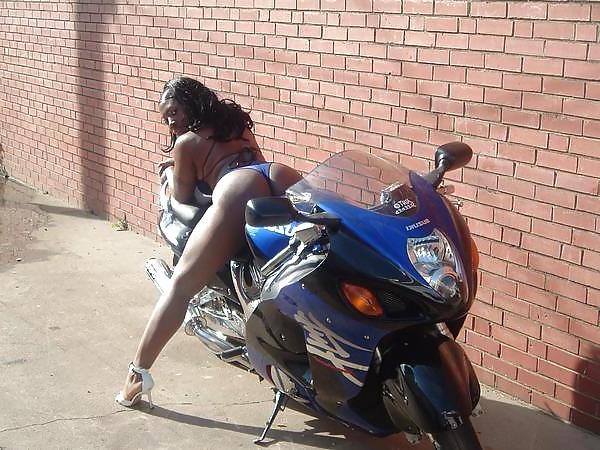17P Biker Girls