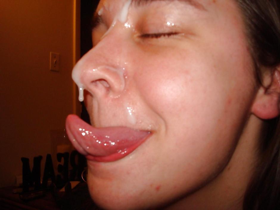 18P Babe loves cum on her face