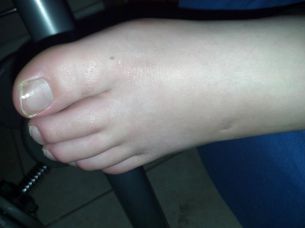 16P Cum on ex gf feet