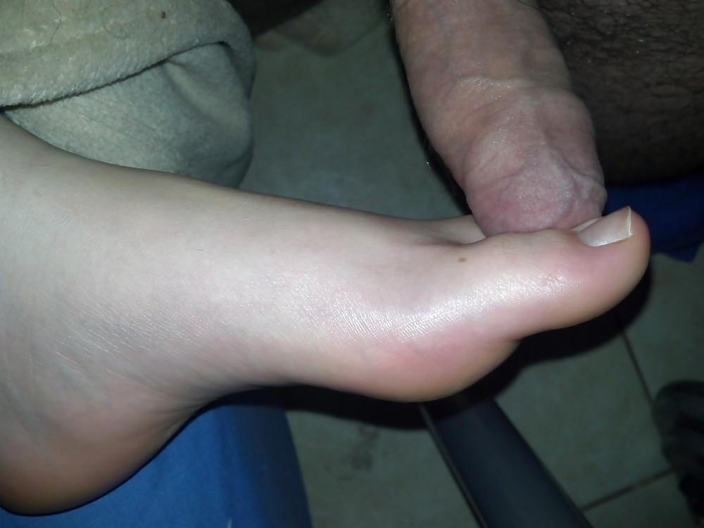 16P Cum on ex gf feet