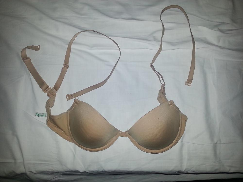 13P Benetton 32A Bra From Cousin Wife 