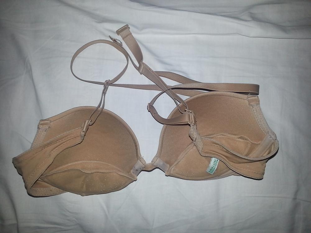 13P Benetton 32A Bra From Cousin Wife 