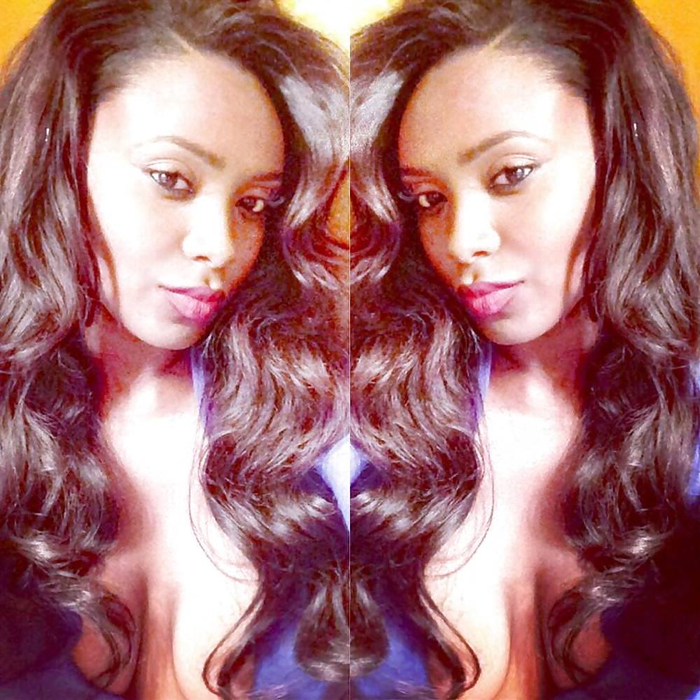 6P Pretty brown skin