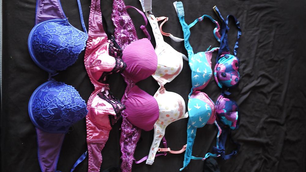 5P Cum on bra