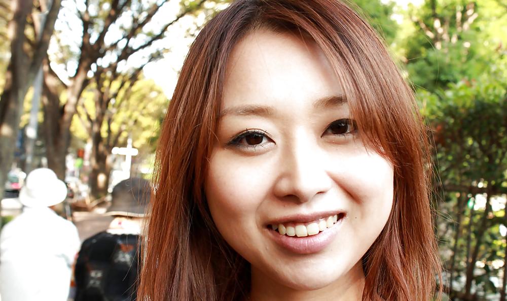 25P Japanese housewife fucked at home
